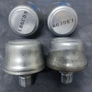 Atlas centrifuge gearbox breather iron shell